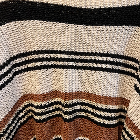 Sweater - Picture 2 of 3